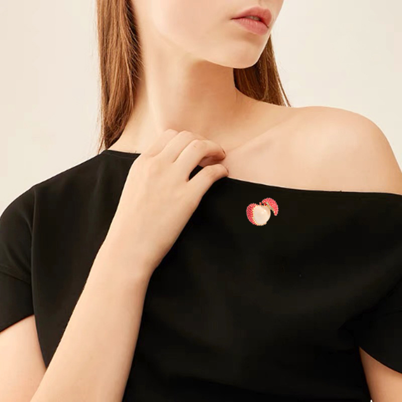 New Handmade Enamel Brooch Corsage Exquisite Diamond-Encrusted Korean Style Lychee Brooch Versatile Clothing Accessories Pin for Women