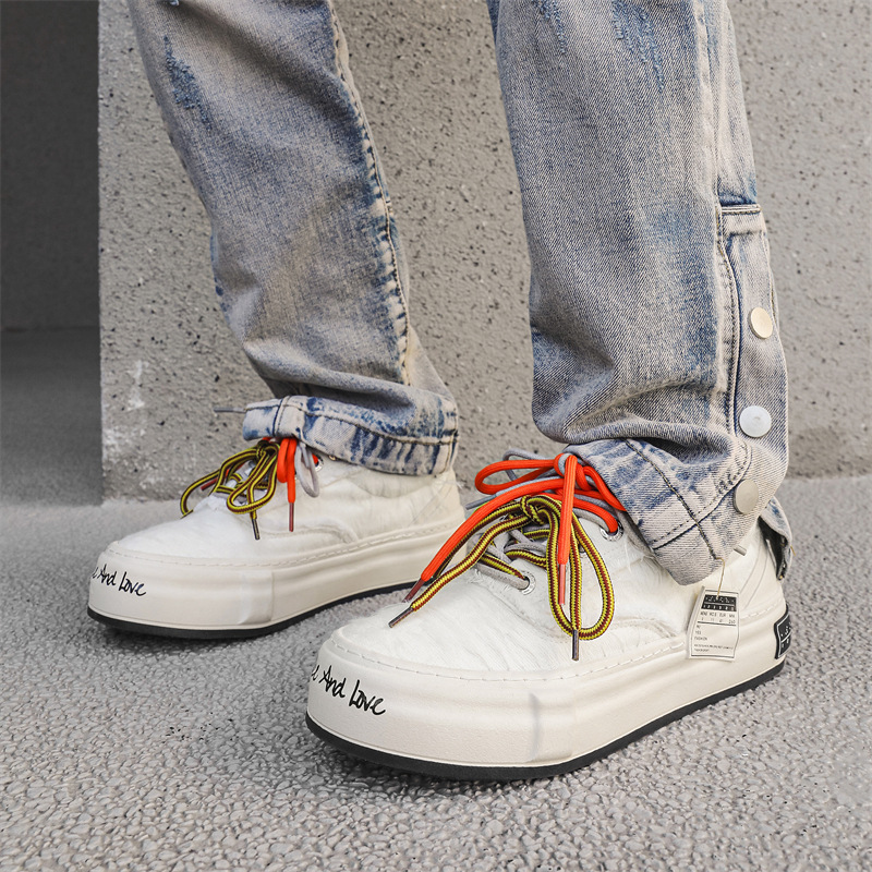 Nicho Zhong zapatos para hombres 2025 primavera y verano nuevos zapatos de skate zapatos de moda diseño de base gruesa ins red pareja zapatos de lona mujer