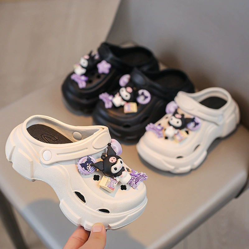 Детские пляжные тапочки Kuromi Girls' Croc Shoes 2025 лето, новые, для дома и улицы, средние и большие размеры, нескользящие.