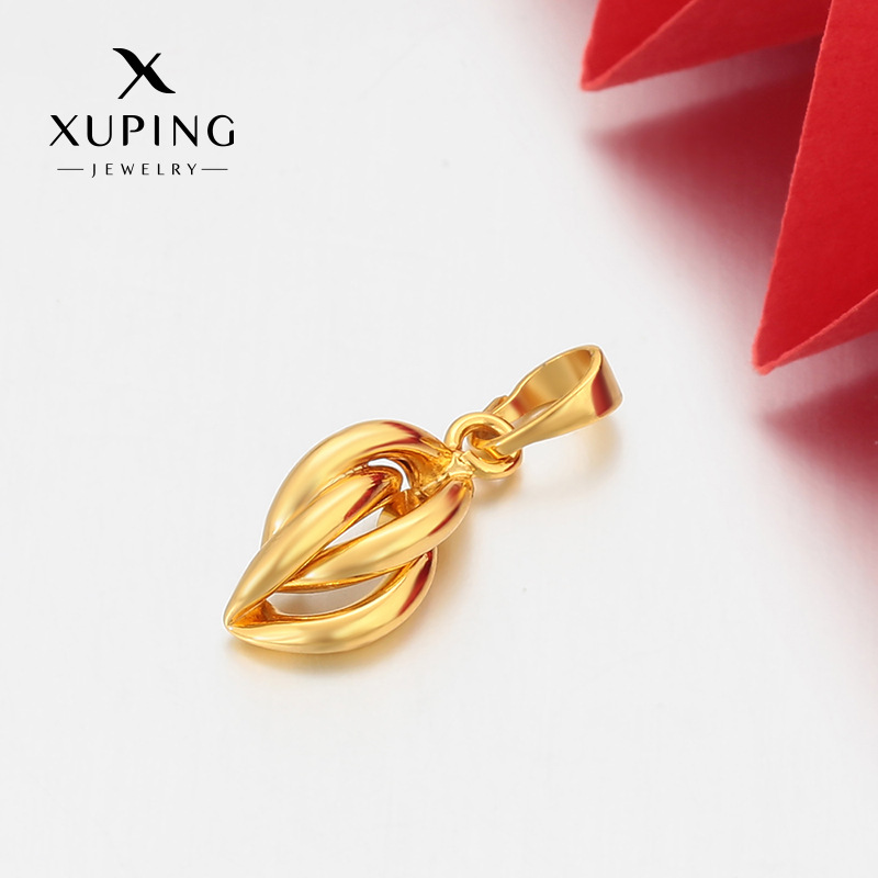 Xuping simple collar de gota de agua de geometría brillante colgante de aleación de cobre chapado en 24k color imitación de oro temperamento collar para mujeres