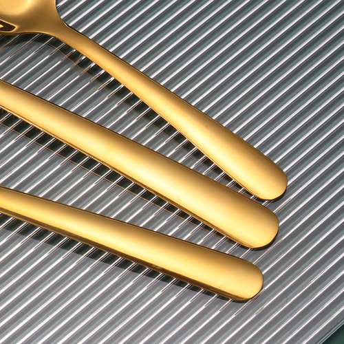 304 stainless steel flat spoon thickened children's eating spoon spoon spoon household golden spoon gift wholesale