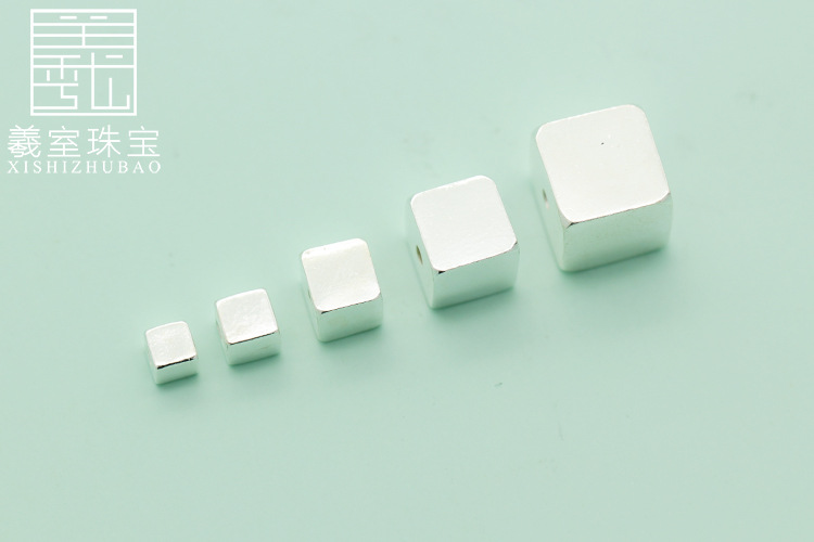 S925 Sterling Silver Spacer Beads Glossy Stereo Square Square Straight Hole Plain Silver Loose Beads DIY Silver Jewelry Bracelet Bead Accessories