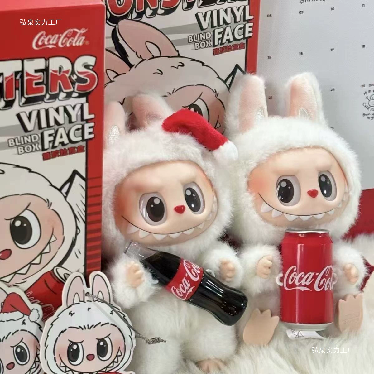 Три поколения серии Coca-Cola сердечное макарон новогодние лабубу куклы