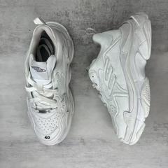 トップ 2025 新しいグラフィティダディシューズファッショナブルな厚底高さ増加男性と女性のカップルエアクッションロートップレースアップスニーカー
