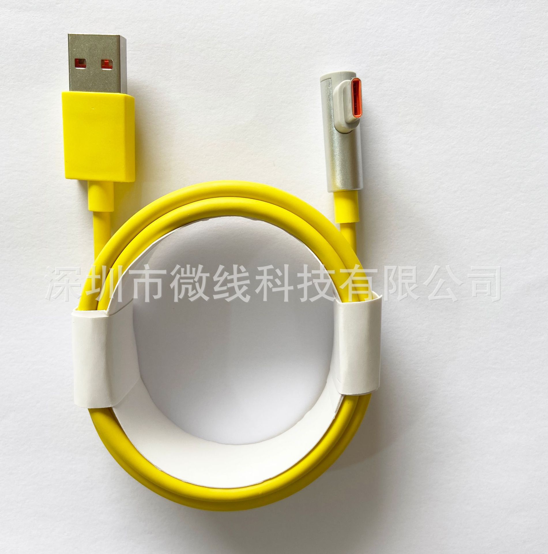 C005 codo 120W/67W amarillo 1 m