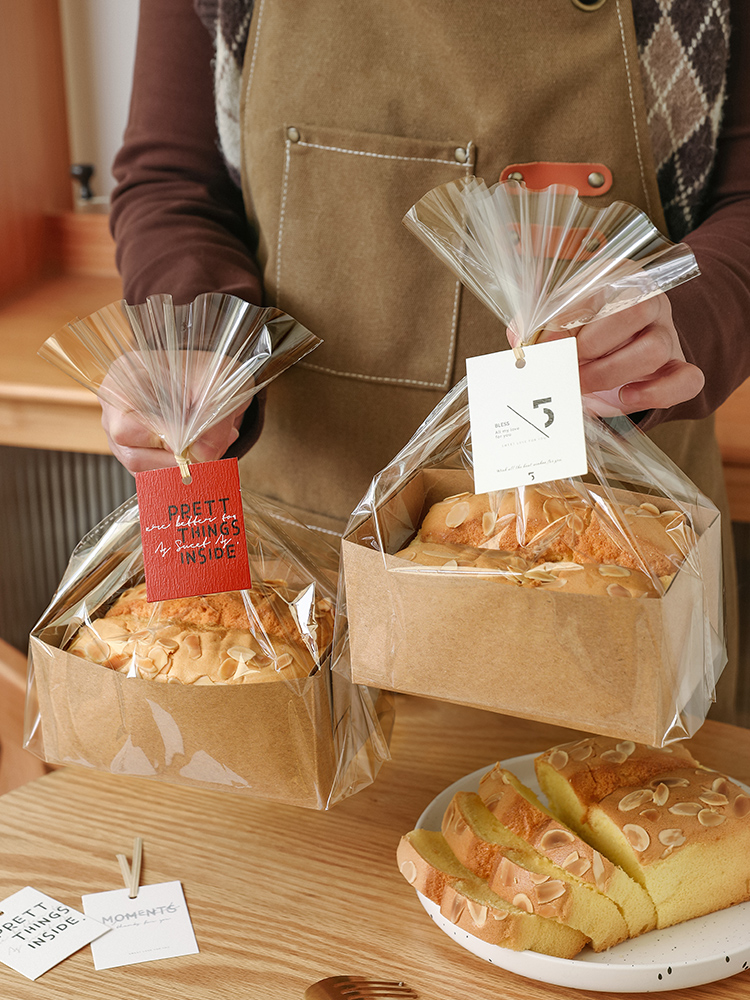 almohada dorada bolsas de embalaje de papel para pastel almohada fragante pan tostado en horno horneado caja de papel molde resistente a altas temperaturas