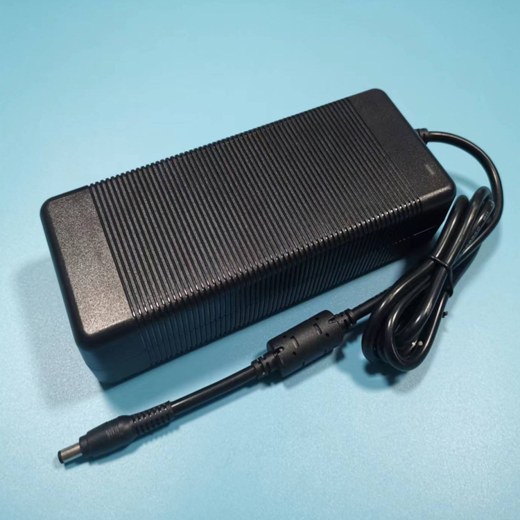 供应锂电池29.2V10A充电器29.2V7A/8A磷酸铁锂电池大功率充电器