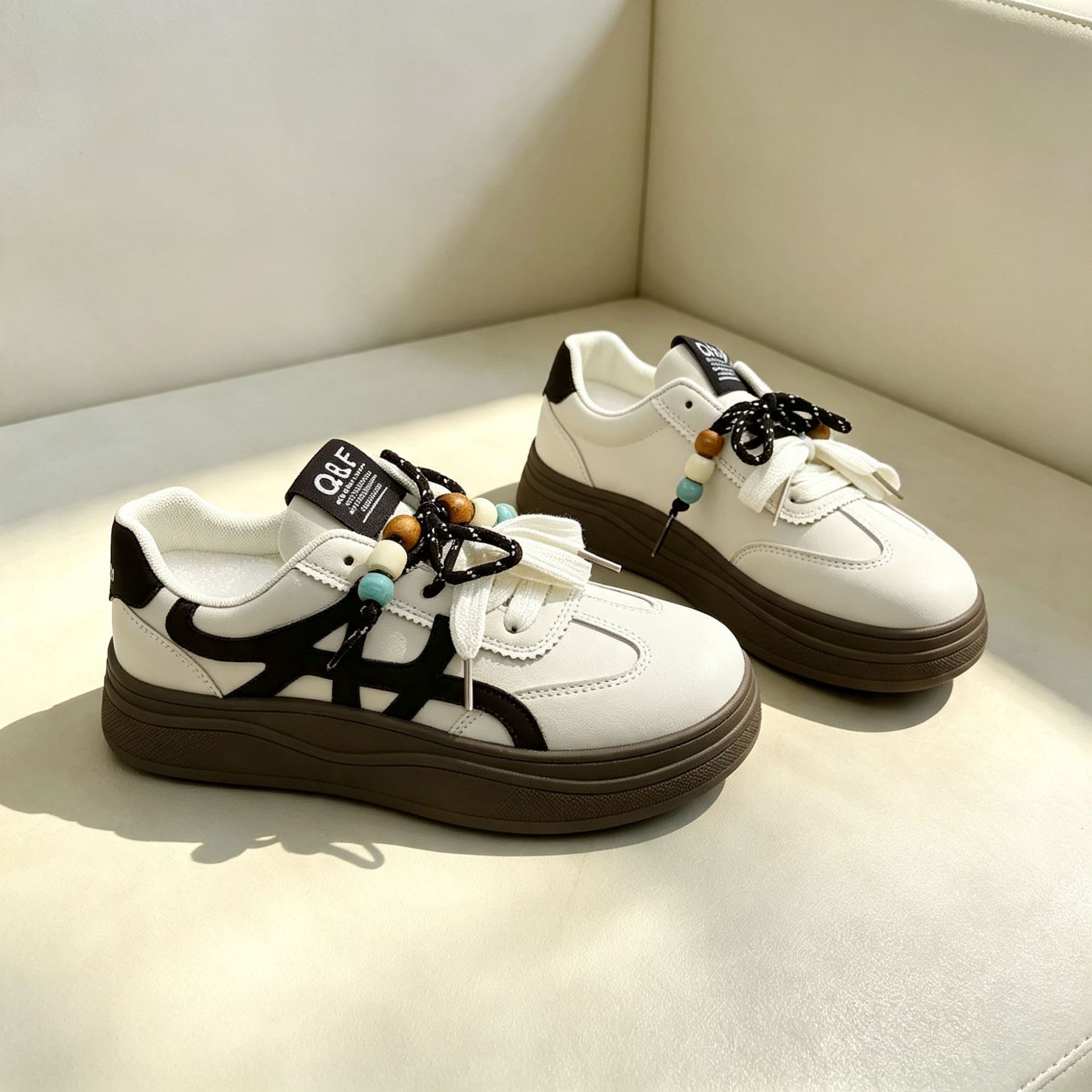 36-40 Tamaño de primavera y otoño nuevos zapatos de entrenamiento para niños de tamaño medio y grande zapatos casuales con zapatos de skate de entrenamiento anti-deslizante clásicos suaves