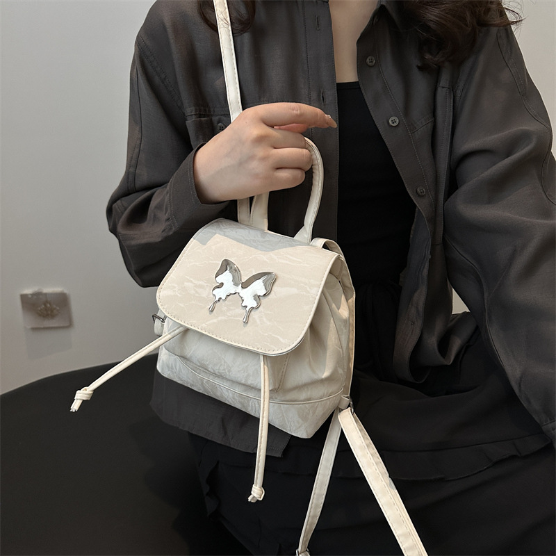 Mochila de diseño nicho bolso de damas 2024 nueva moda ocio estilo universitario mochila de moda