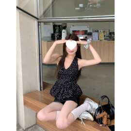 （打揽）黑色波点v领挂脖背心女夏季法式收腰美背外穿辣妹花苞上