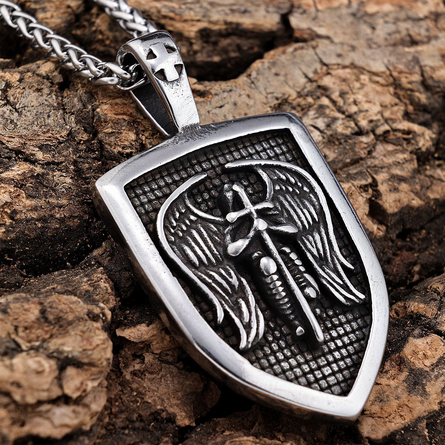 Nueva fábrica de una sola pieza entrega de estilo europeo y americano Arcángel Saint migale colgante en stock