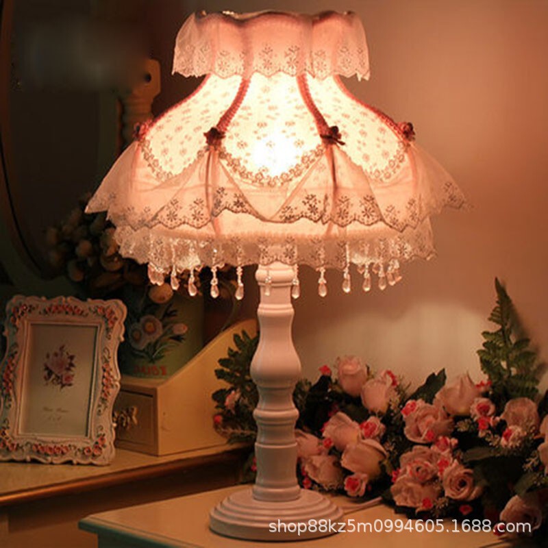 Internet celebrity table lamp bedroom bedside lamp TikTok girl princess room romantic warm adjustable light remote control wedding room gift