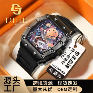 �S��ֱ�NʯӢ�U��ҹ���ˮ��Ͱ�Εr�п�ͨ��ʿ���һ�����l����P