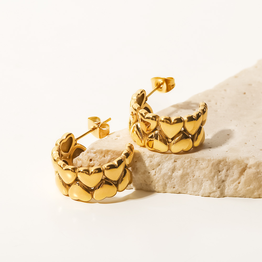 Retro Heart Shape Stainless Steel Plating Ear Studs 1 Pair