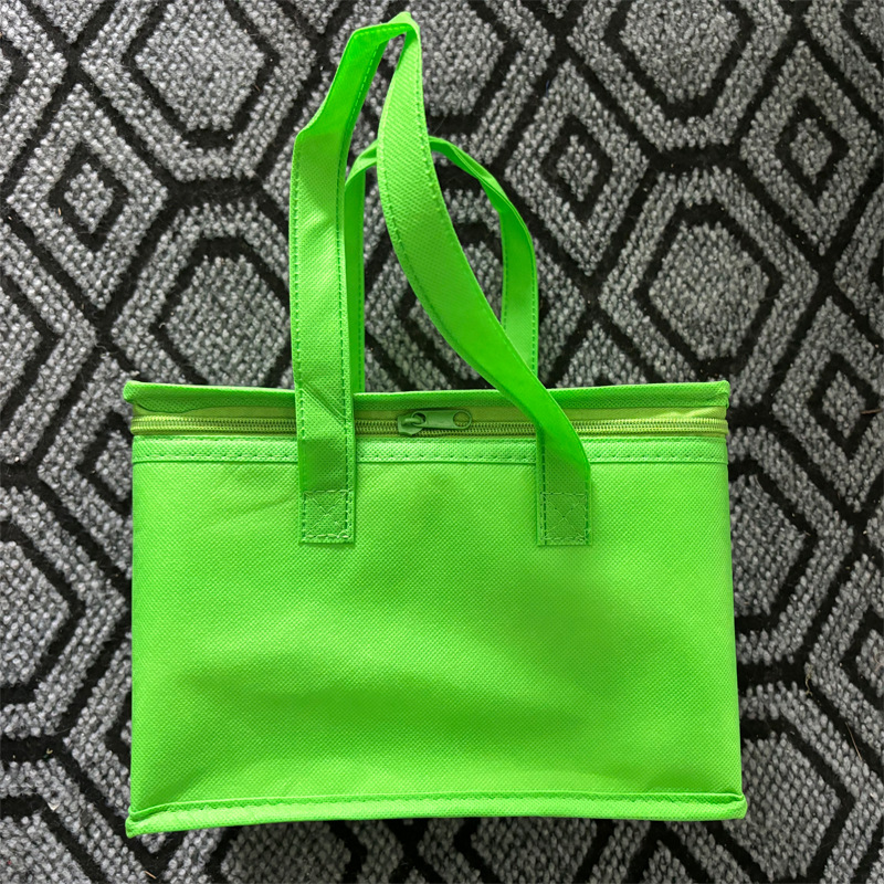 En stock bolsa de aislamiento térmico de suministro transfronterizo bolsa de aislamiento térmico Portátil Bolsa de almuerzo para llevar picnic al aire libre pequeña bolsa de papel de aluminio portátil