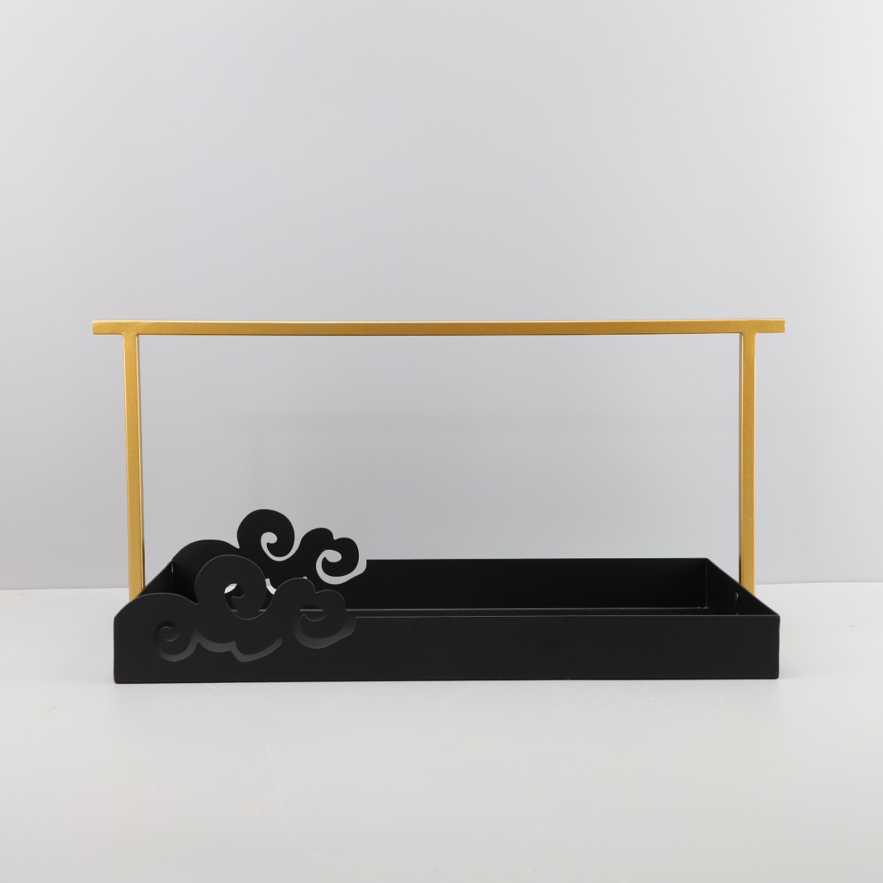 Creative metal basket