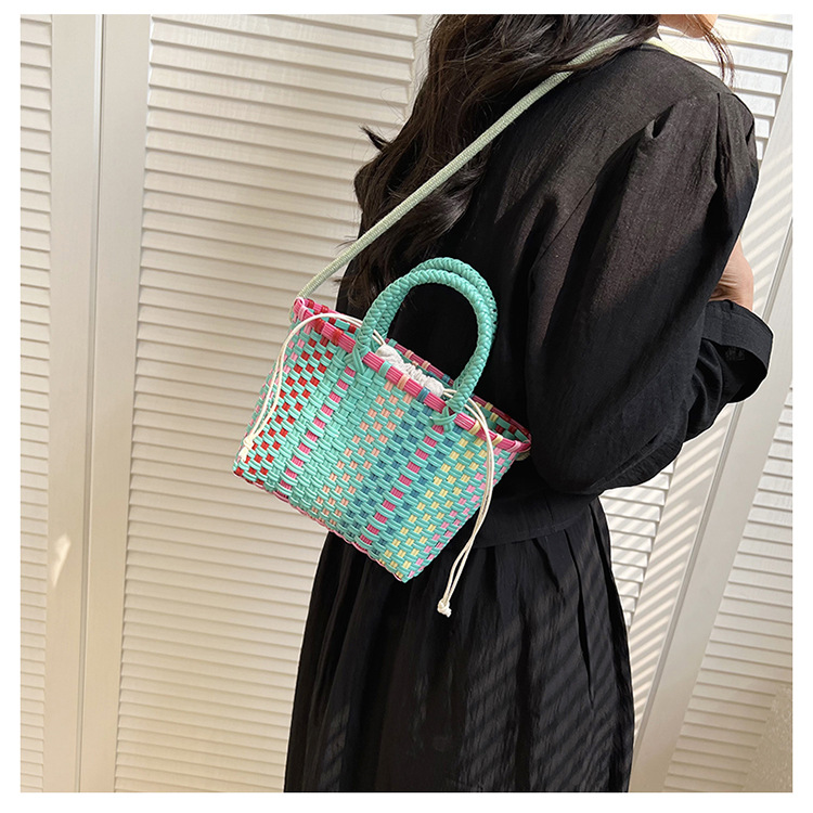 Women's Small All Seasons Plastic Color Block Vacation Square String Handbag display picture 3