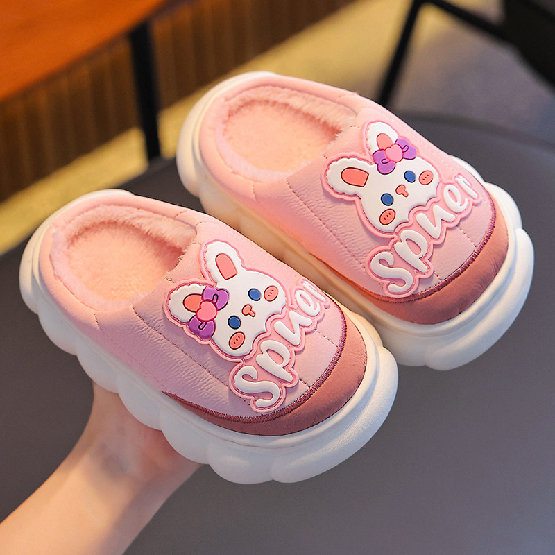 2025 nuevos zapatillas de algodón de invierno para niños, niños y niñas, zapatillas de algodón de piel PU impermeable de fondo grueso para niños