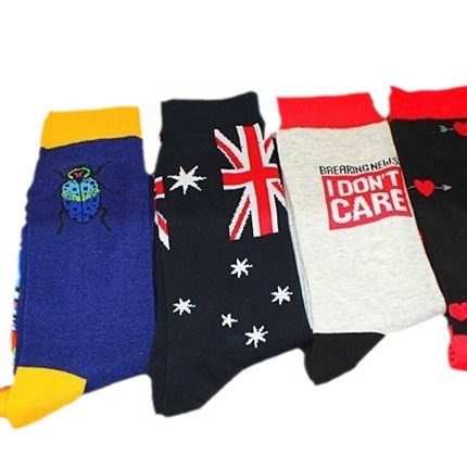 Calcetines creativos de algodón de los hombres de fábrica personalidad a media pierna personalidad transfronteriza de dibujos animados femeninos personalidad al por mayor calcetines animales de estilo europeo y americano