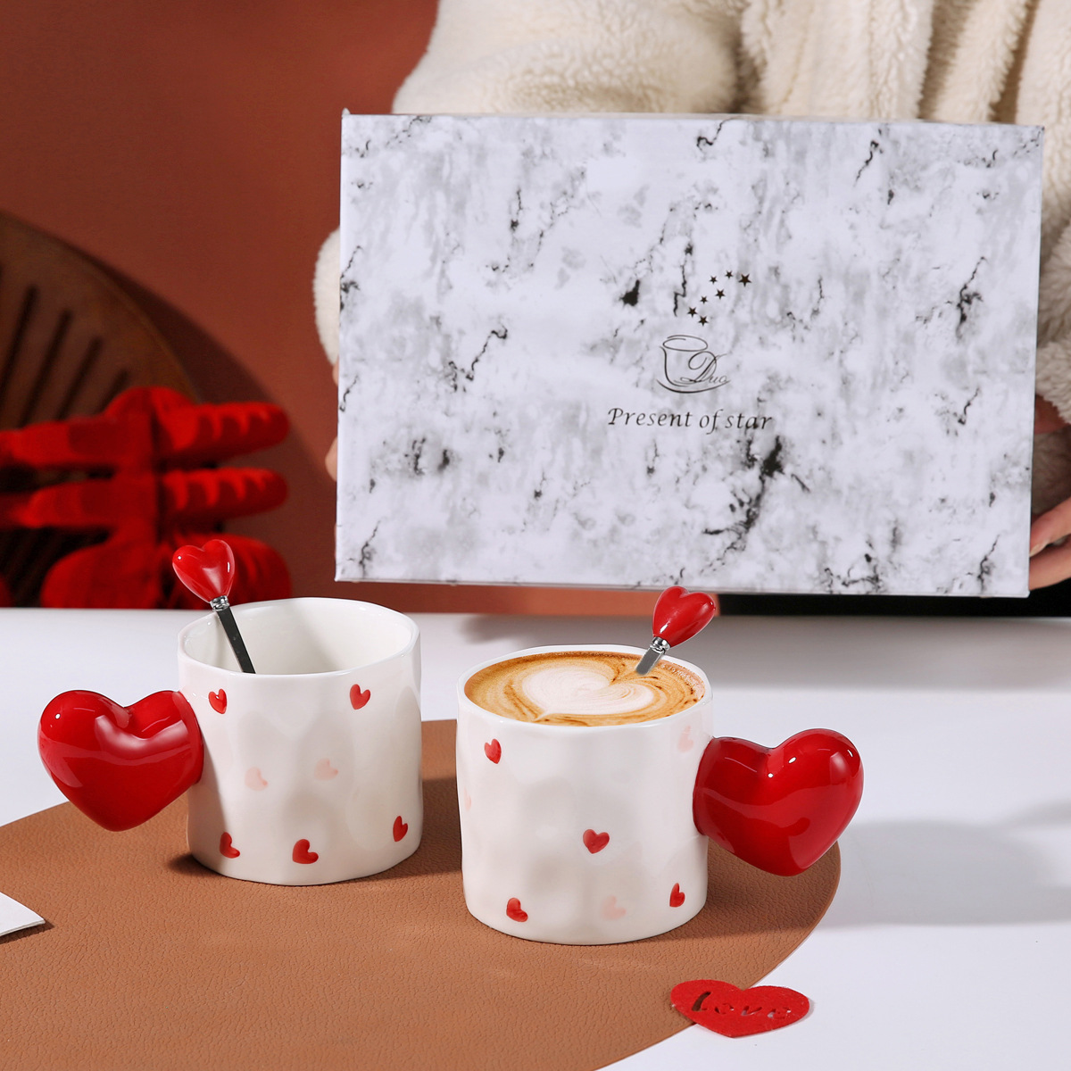 Taza de cerámica de amor tridimensional regalo de San Valentín taza de agua hecha a mano taza de café taza de desayuno taza de leche