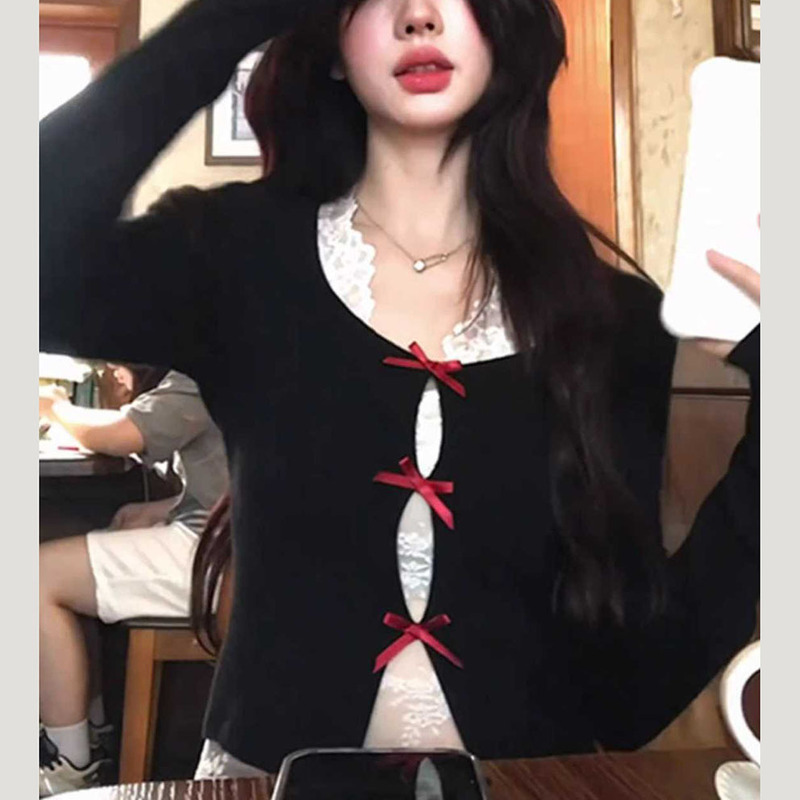 Korean Pure Lust Sexy Black Two-Piece Set for Women 2025 Early Autumn New Unique and Beautiful Lace Splicing Top