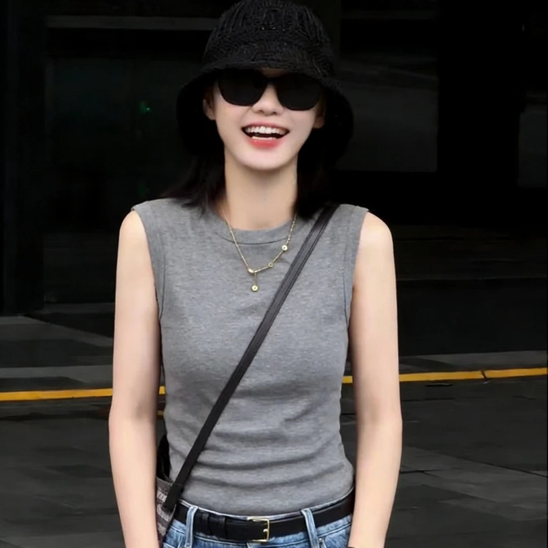 2026 New Anti-Exposure Outerwear Camisole for Women, Spring and Summer Racerback Tank Top, Slim Fit, Flattering, Hot Girl Inner Wear Top 2026 New Anti-Exposure Outerwear Camisole for Women, Spring and Summer Racerback Tank Top, Slim Fit, Flattering, Hot Girl Inner Wear Top