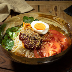 Korean-style wheat cold noodles, Northeast cold noodles, Yanbian Korean-style flavored cold noodles with toppings