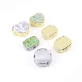 diy简约便携翻盖收纳盒卡通爱心形状滴胶工艺迷你分隔卡扣药丸盒