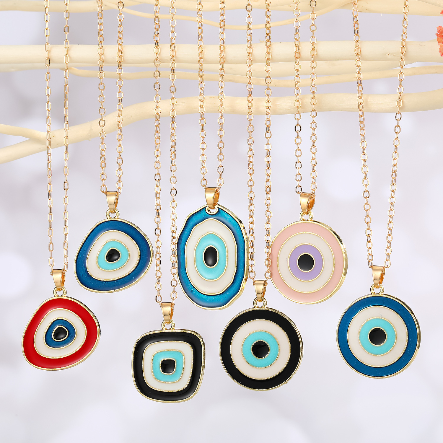 Fashion Demon Eye Pendant Necklace display picture 1
