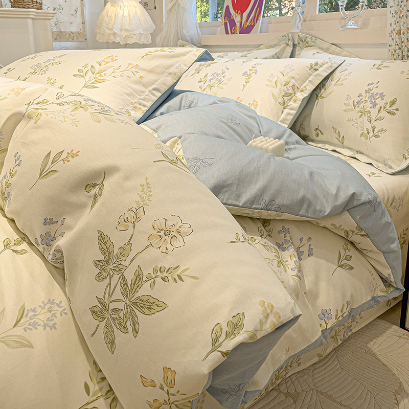 Cama de algodón de algodón de cuatro piezas, pequeña y fresca 2025, nueva sábana de invierno, funda de edredón, sábana, ropa de cama, lujo ligero, alta gama