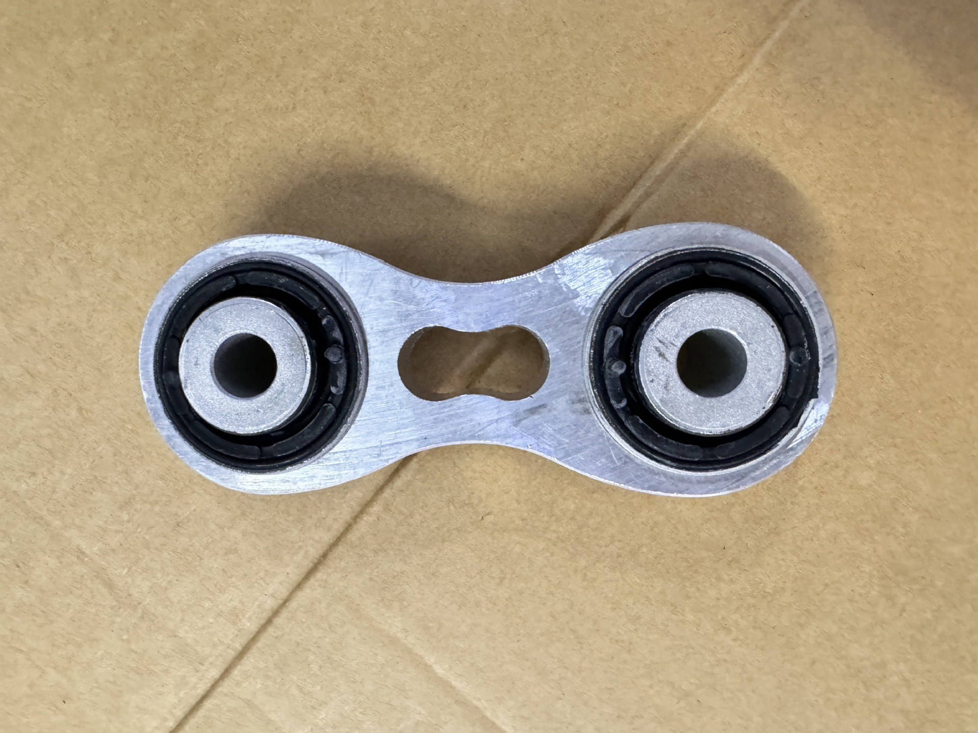 1027441-00-A is suitable for Tesla Model S/X rear upper swing arm connecting rod suspension linkage