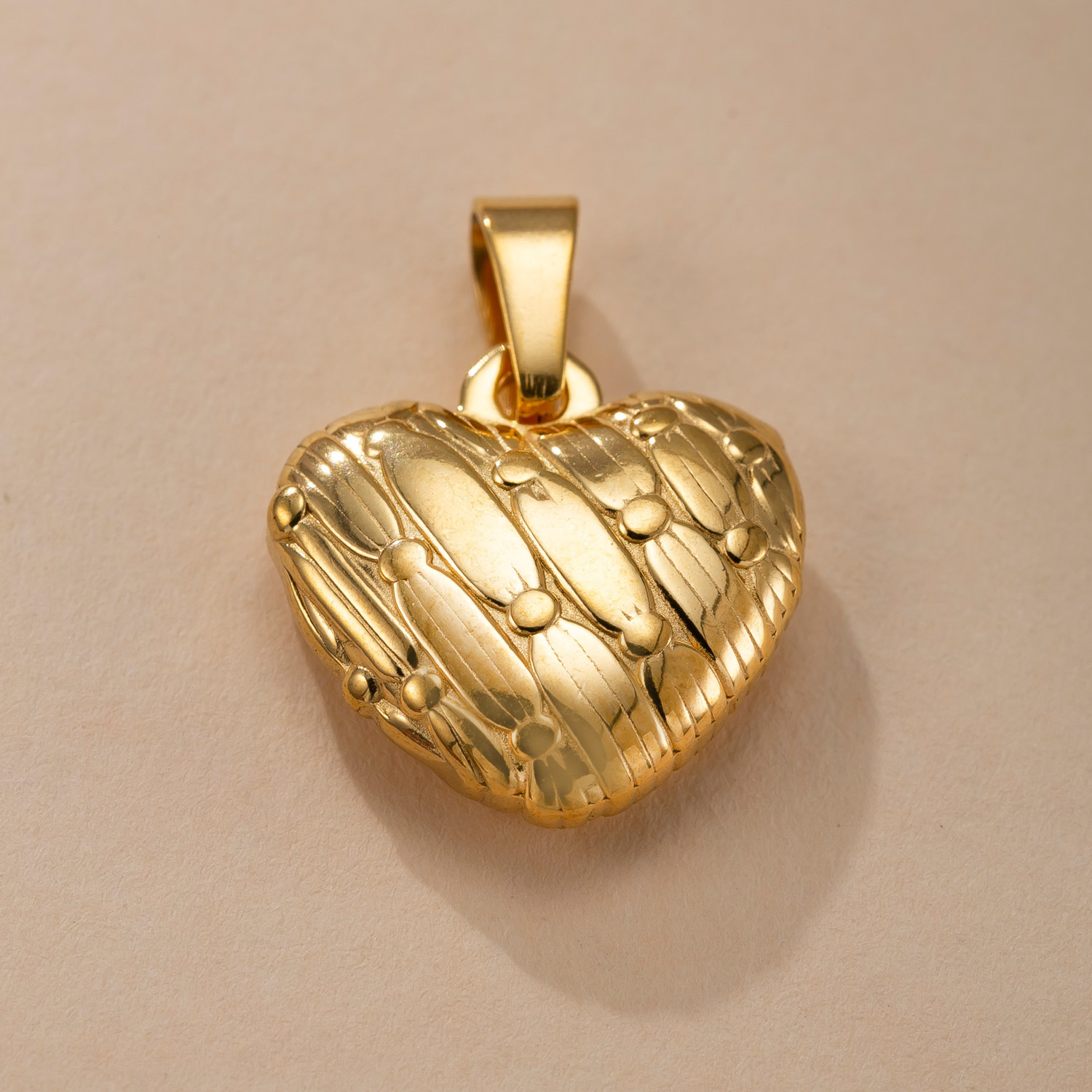 Colgante único Joyas de fundición de acero inoxidable transfronterizas Amor collar de diamantes con incrustaciones de micro temperamento accesorios de joyería de bricolaje de lujo ligero