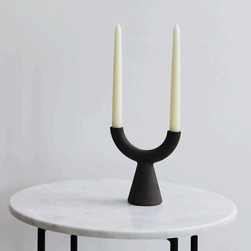 Candelabros en blanco y negro ins Cerámica simple nórdico Candelabros creativos Diseñador Modelado Decoración suave Adornos al por mayor