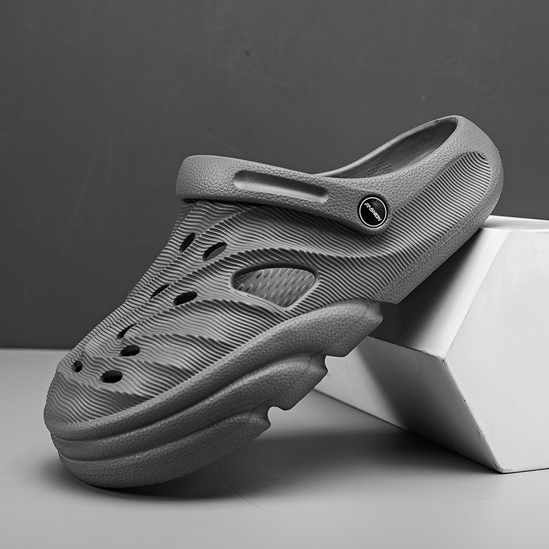 Verano nuevo anti-deslizante de fondo suave zapatos de agujero hombre zapatillas de playa al aire libre EVA zapatillas casuales antideslizantes