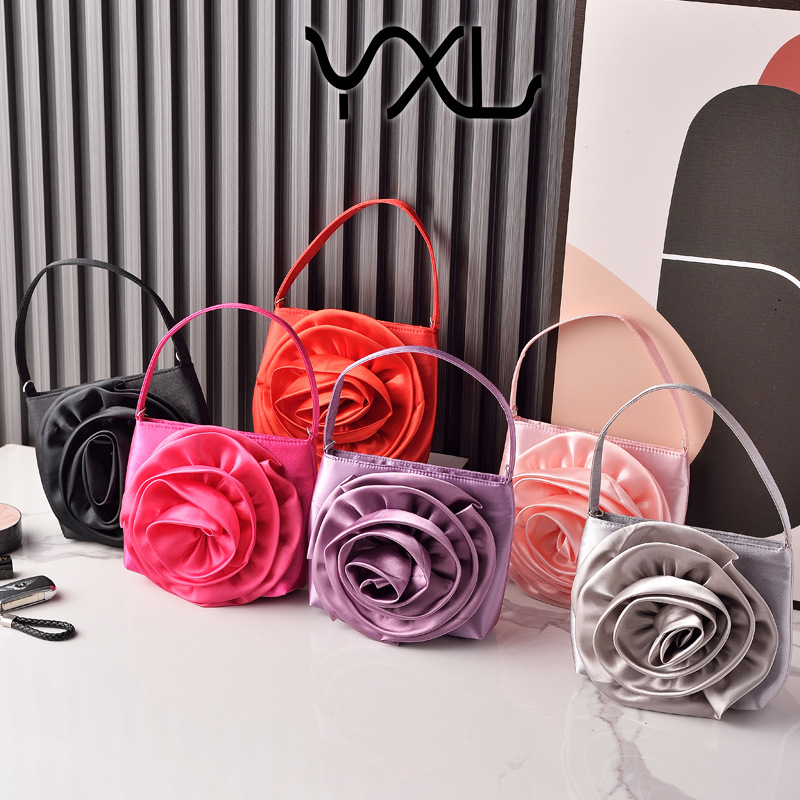 Bolso de cena de flores grandes de estilo explosivo transfronterizo Bolso cheongsam de satén tridimensional retro Bolso de novia de boda portátil Fabricante