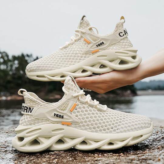 Summer Thin Lightweight Mesh Shoes Men's Sandals Hollow Large Mesh Casual Running sneaker Mesh Breathable Men's Shoes
