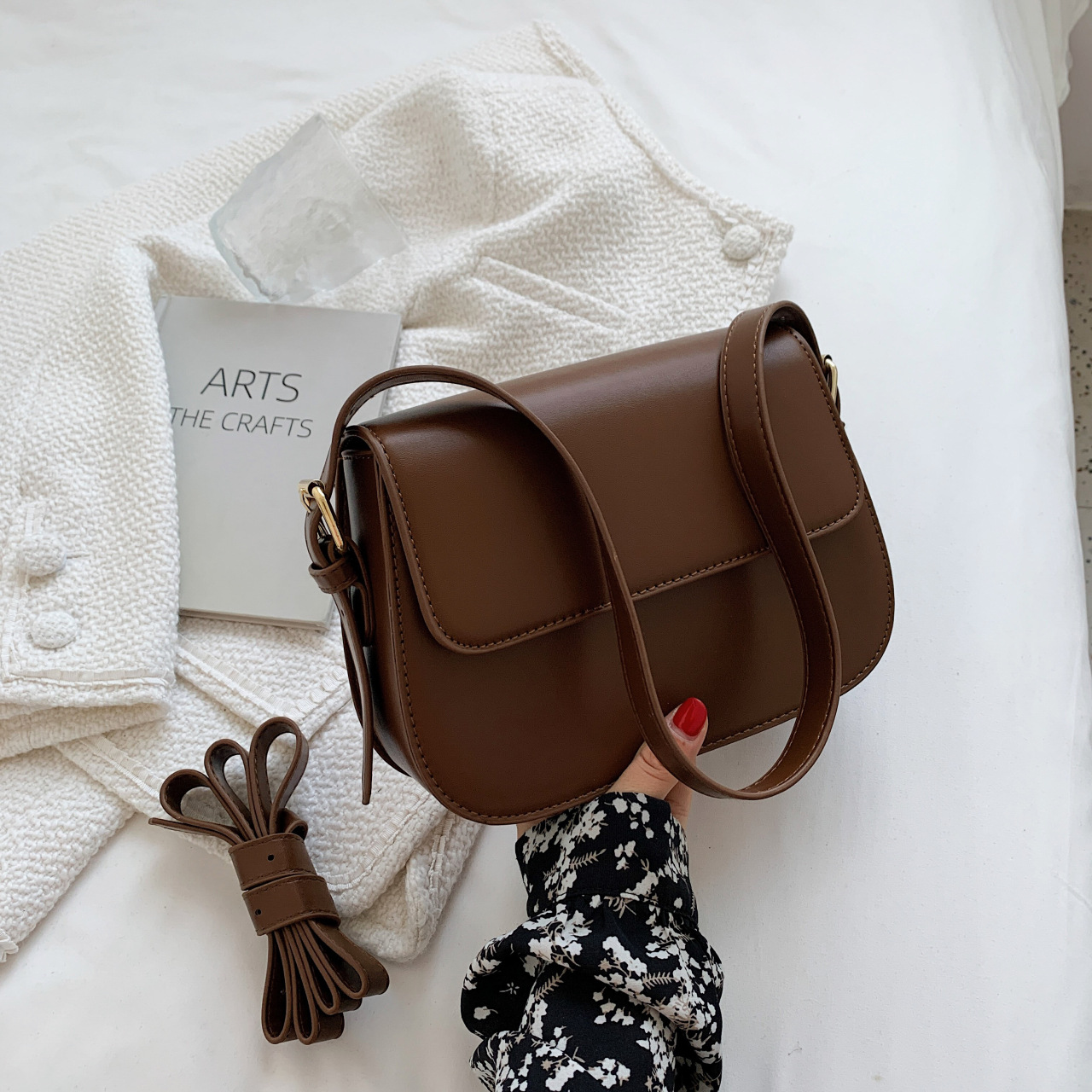 2026 Nuova borsa a tracolla da donna semplice, versatile e casual, alla moda, vendita all'ingrosso dal produttore_voghion.com