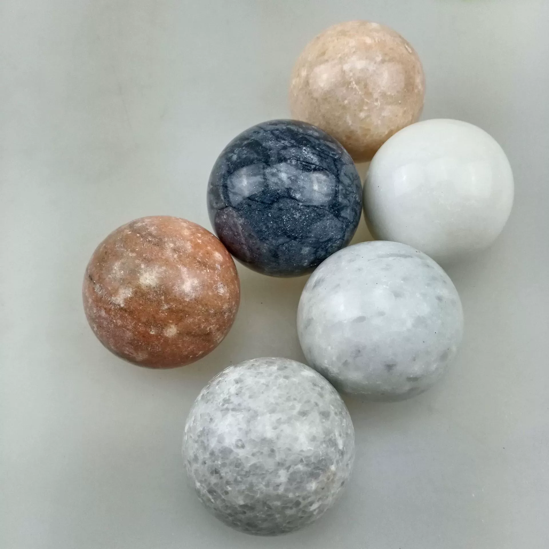 Общие товары оптом каменный мяч Фитнес мяч каменные бусины два юаня товар 2 юаня предметы первой необходимости два юаня оптом