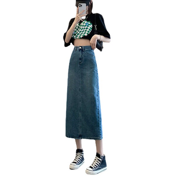 Spring long fitted denim skirt