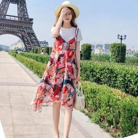 休闲时尚连衣裙女夏季新款碎花宽松遮肚两件套雪纺裙裙修身型