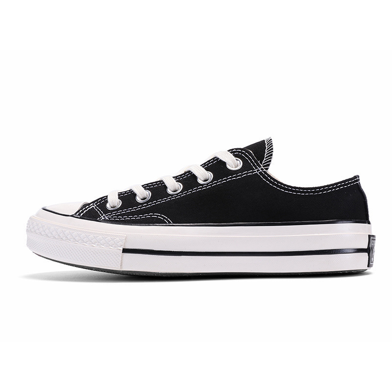 Black low top, it is recommended to take one size smaller