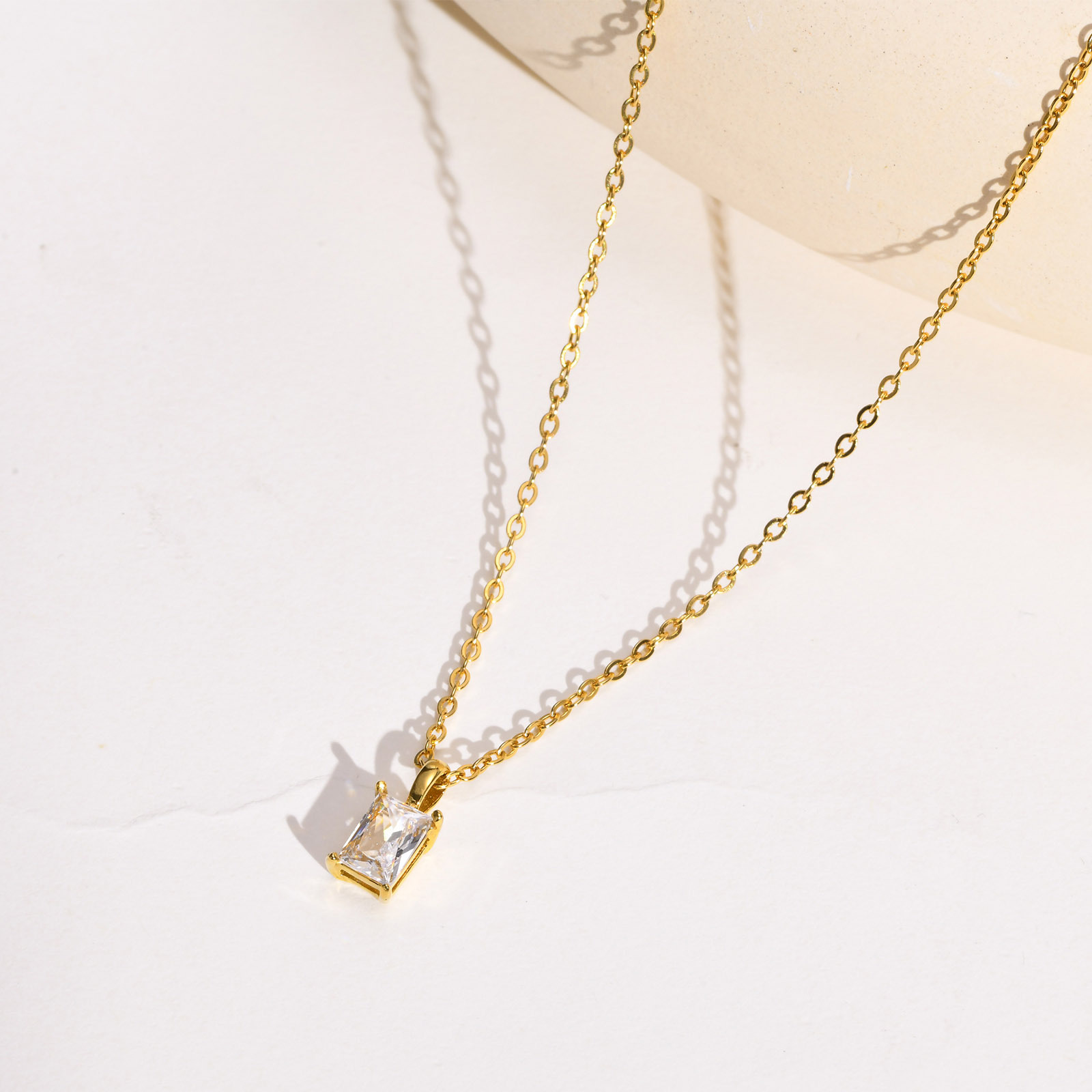 3g Weight Vacuum Plating Gold Plating Process Gold Plated Plating Material Zircon Inlay Material Pendant Necklace Classification 201 Stainless Steel Chain Material 1 Piece Quantity Daily Occasion 201 Stainless Steel Material Geometric Pattern Women'S Gender Plating Design Fashion Style Wholesale Jewelry Fashion Geometric 201 Stainless Steel Zircon Gold Plated Plating Stainless Steel Necklaces 1