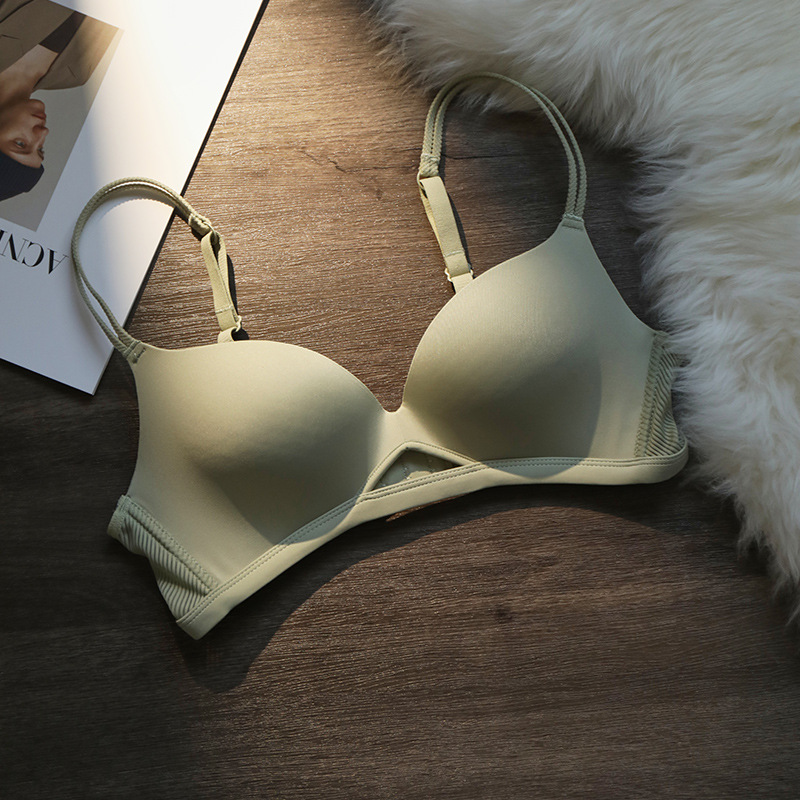 Rojo año de nacimiento ropa interior de las mujeres pequeño pecho push up mama colección anti-sagging BRA traje de sujetador inalámbrico sin costuras