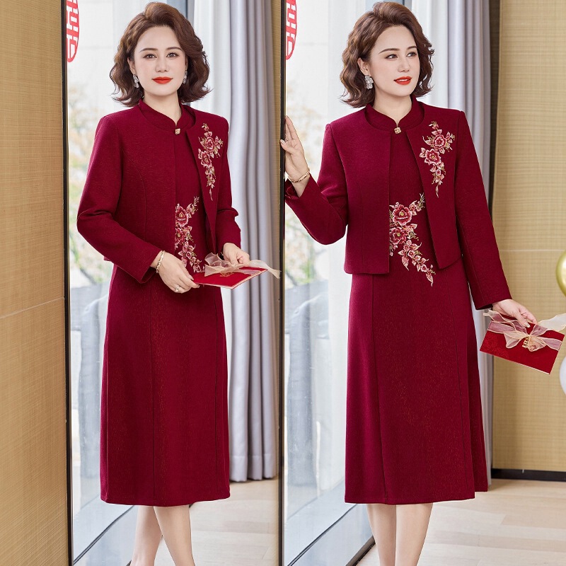 High-end Chinese-style wedding dress for mother of the bride, middle-aged and elderly women's spring and autumn embroidered dress set High-end Chinese-style wedding dress for mother of the bride, middle-aged and elderly women's spring and autumn embroidered dress set