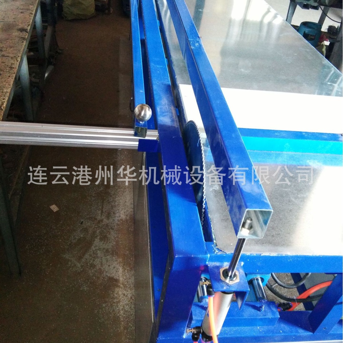 生产厂家直销供应大功率双压杆自动行走亚克力板材无毛刺裁断机