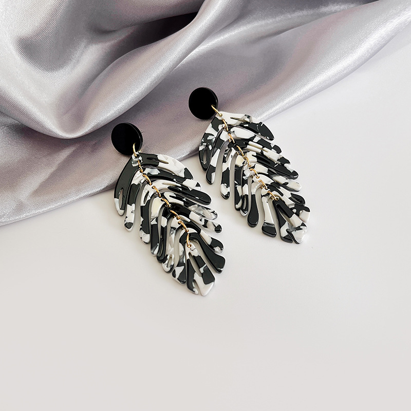 Leaf Pattern 1 Pair Fashion Leaf Acetic Acid Sheets Plating Women's Drop Earrings