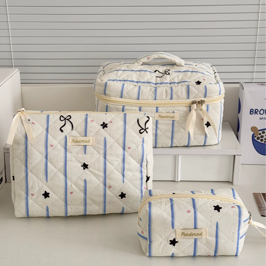 Capacious cosmetic bag with bow, handheld soft organizer bag, flowered