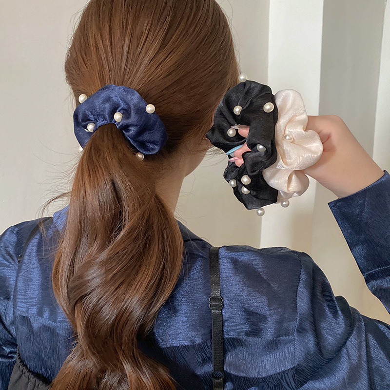 La historia de la rosa Liu Yifei con el mismo anillo de cabello negro, cuerda de cabello, bolas de cuero cabelludo, adornos de cabello de cuerda