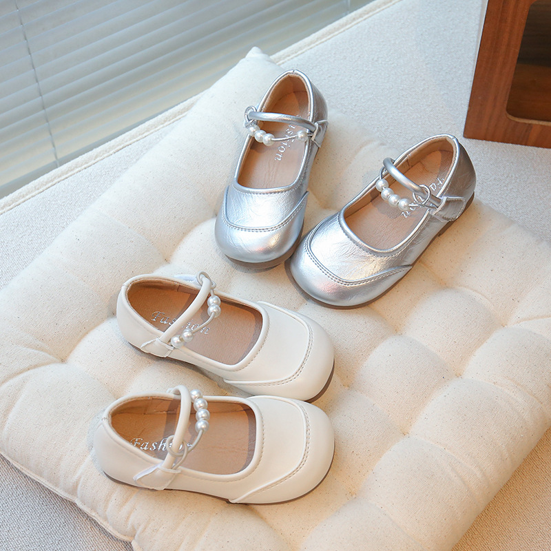 Zapatos de princesa para niñas 2025 primavera y otoño nuevos zapatos de cuero plateado para niños zapatos de guisantes de suela blanda zapatos individuales Mary Jane para niñas image 4
