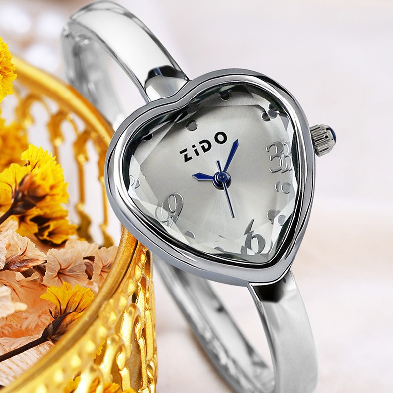 Reloj de pulsera para mujer, nuevo modelo, forma de corazón, personalizado, lujo sutil, sensación de alta gama, nicho de mercado exterior._voghion.com